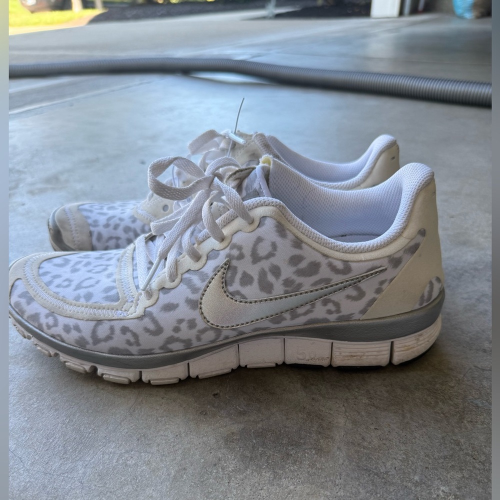 NIKE FREE 5.0 METALLIC LEOPARD